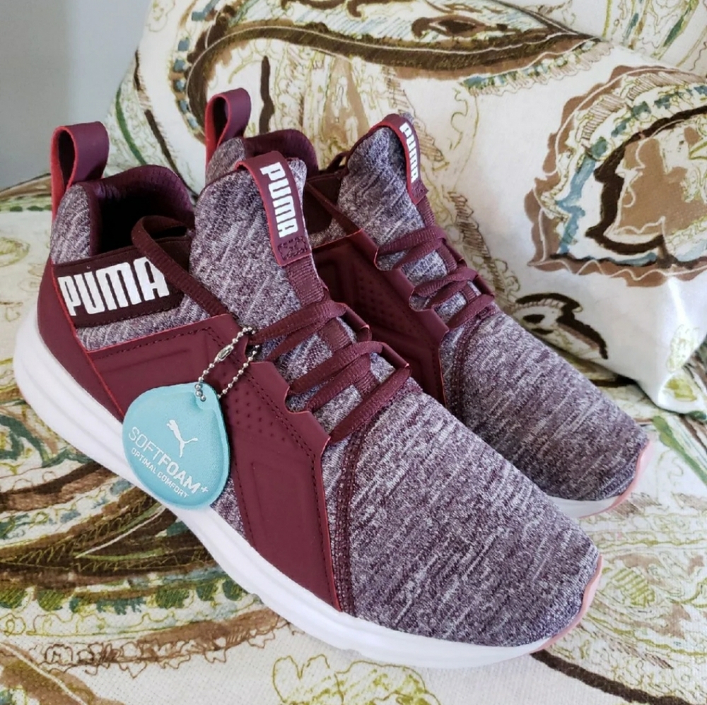 *SOLD*New Puma Burgundy Knit Size 8.5